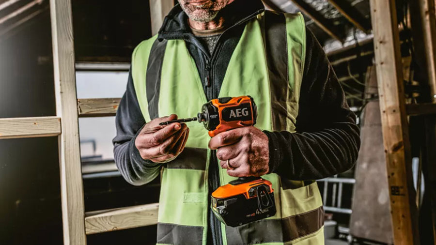 Visseuse à chocs oléopneumatique BSS18OPSBL-0 4935500310 AEG Visseuse à chocs oléopneumatique BSS18OPSBL-0 4935500310 AEG